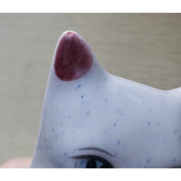 CERAMIC SITTING CAT-N.S. GUSTIN CO.-White-Floral-Shelf Decor-Hand Decorated - Picture 12 of 12